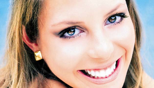Nicole M. Humbert Arosemena. La encantadora Nicole Marie es hija de José Alberto Humbert Arias y la señora María Fernanda Arosemena de Humbert y bisnienta de recordada y distinguida Dama Guadalupana Ana Neüman de Arosemena.
