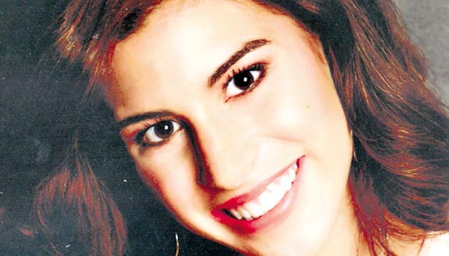 Vivian Márquez Orillac. Es una de las señoritas que apreciaremos en el Festival de Debutantes 2014. Es hija de José Juan Márquez C. y Esther María Orillac de Márquez y nieta de la Dama Guadalupana, Josefa Campodónico de Márquez.