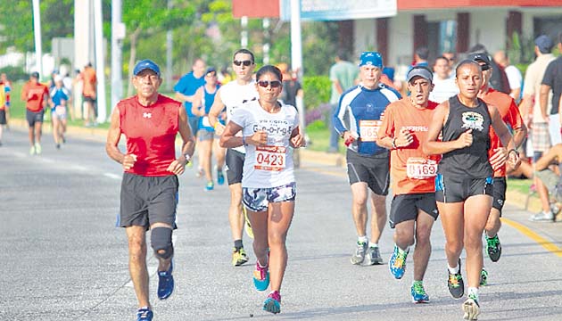 2. La carrera recorrió todas las etapas de la Cinta Costera.(Alberto Ortega)