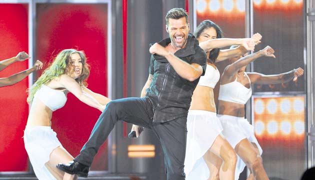 Ricky Martin calentó los motores con su tema del Mundial.