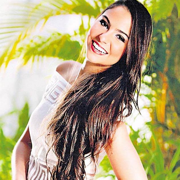 » Valerie Marie Piad Toll. Esta linda señorita participará en el Festival de Debutantes 2014, cuyos fondos se destinarán a la labor social que realizan las Damas Guadalupanas. Es hija de los señores Rodolfo Piad Herbruger e Itzel Toll de Piad.