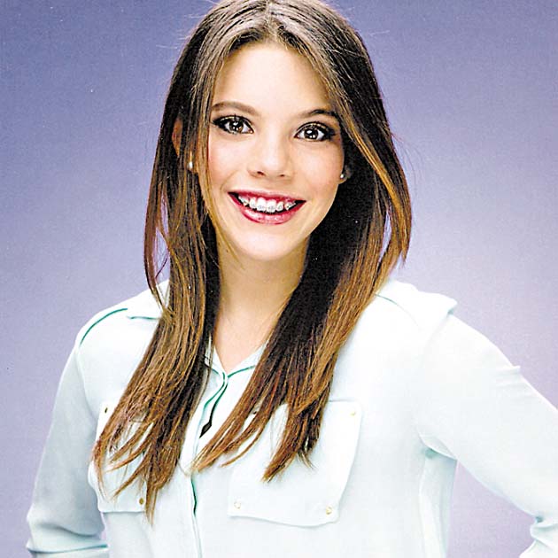 Karen A. Alemán Domínguez. Karen Abigail es una de las encantadoras señoritas que apreciaremos en el Festival de Debutantes 2014, el próximo 5 de julio. Es hija de David Alemán Champsaur y Elizabeth Domínguez de Morrison.