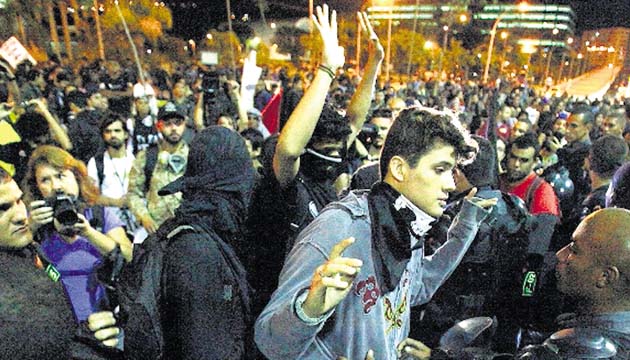 La población exige más salud y educación por parte del Gobierno brasileño.