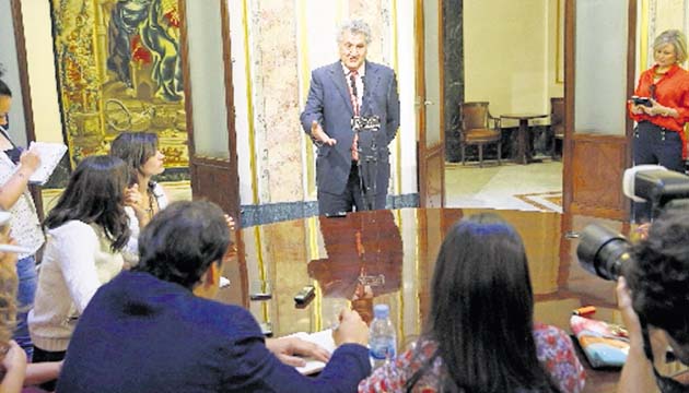 España presenta ley de sucesión a la Corona