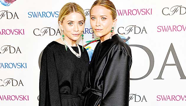 Mary y Ashley ganaron en diseño de accesorios.
