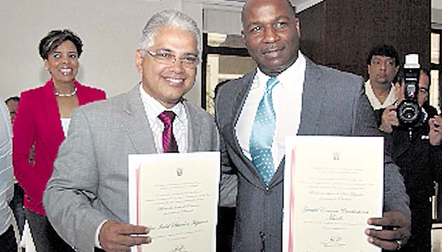 Entregan credenciales a alcaldes y representantes de Panamá y G. Yala
