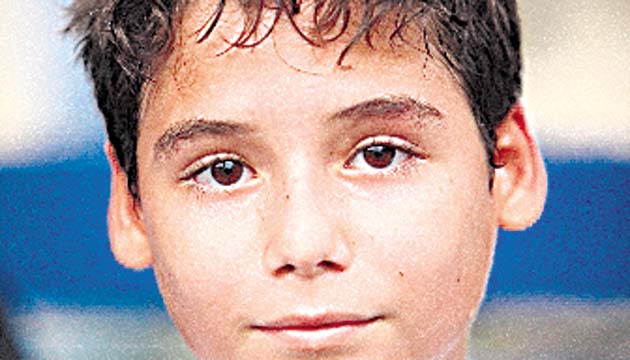 Jean Roldan: “Es interesante, porque es bueno jugar contra otras escuelas. Así nos podemos medir para ver en qué nivel estamos. Pienso que hemos hecho buenos partidos, esperemos a ver como termina la liga”.