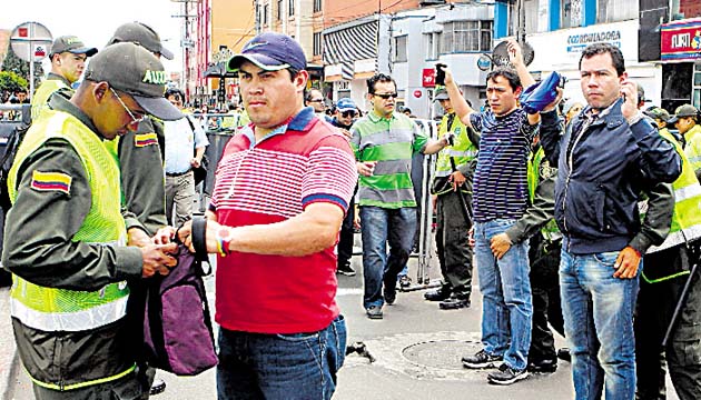 Fuertes medidas de seguridad en todo el país durante los comicios.(AP)