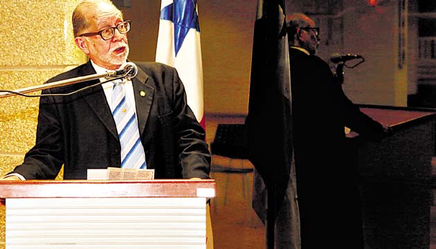 Dr. Miguel Ángel Candanedo, secretario general de la UP.