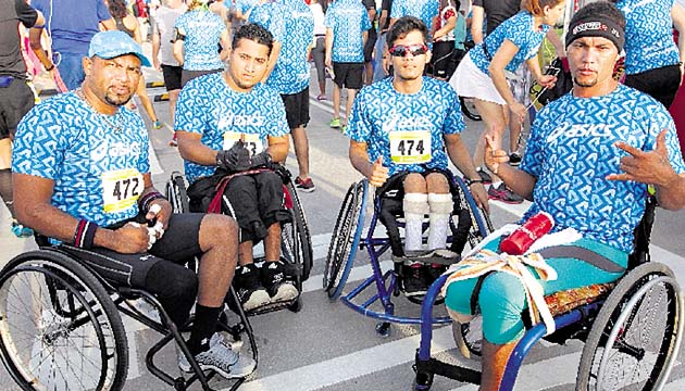 Coraje. Los atletas en silla de ruedas compitieron con el propósito de motivar a las demás personas con discapacidades, a que practiquen deportes.(Anayansi Gamez)