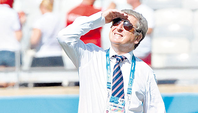 Roy Hodgson ocupa el segundo lugar en la lista de “Forbes”.(AP)