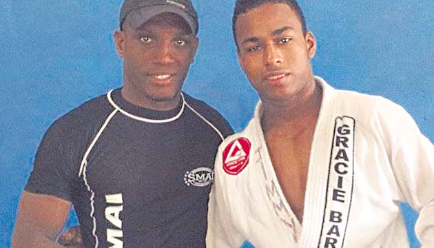 Instructor. Humberto Brown aplica sus conocimientos al momento de enseñarles a los demás atletas criollos lo que ha aprendido durante su carrera deportiva.(Cortesía)