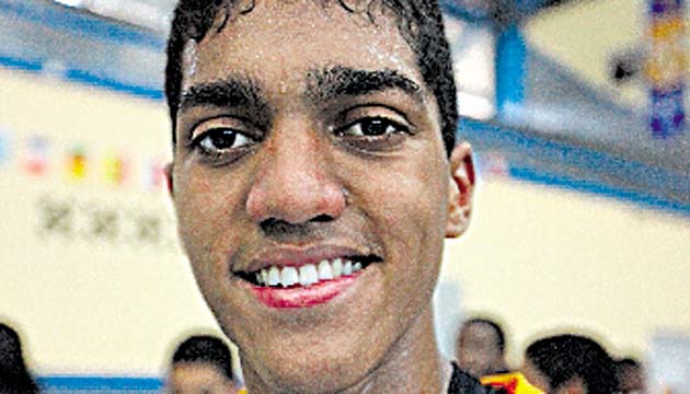 Kevin Alexander: Pienso que el equipo se llenó de mucha ansiedad, cada canasta que fallábamos ellos aprovecharon bien para anotarnos y así se fueron hasta que lograron empatar y a la postre se fueron arriba, esperamos corregir para los próximos torneos.