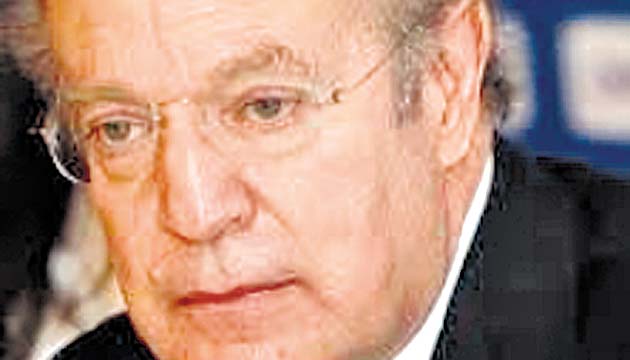 @joserra_espn - José Ramón Fernández: Increíble, inconcebible, PATÉTICO, hay gente en esta cuneta que acusa a Chiellini de agresor de Suárez. Hay muchos locos sueltos en Twitter.