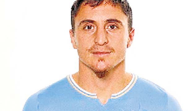@Cebolla_CR11 - Cebolla Rodríguez: Vamos arriba Lucho. Injusto fallo, y mil cosas más podría decir, pero mejor no decirlas. Vamos, arriba.