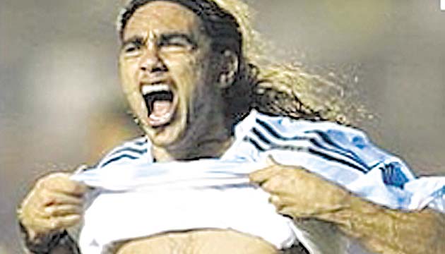 @jpsorin6 - Juan Pablo Sorín: Qué pena lo de #LuisSuárez / qué lástima por el fútbol y por Uruguay / desp de todo el esfuerzo x recuperarse / se arrepentirá toda su vida.