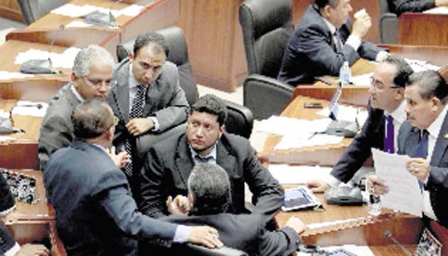 Jugosos salarios para diputados de la Asamblea