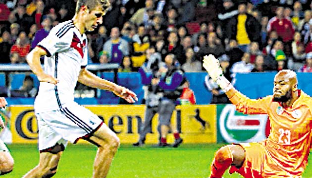 Thomas Mueller: extravagante tiro libre fue una jugada preparada