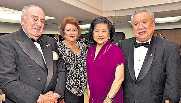 4. Romano Francolini, Marisol de Francolini, Rita de Chan y Fermín Chan.