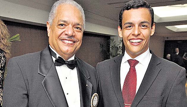 7. Alberto Cabredo y José Cabredo.