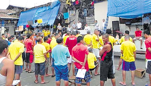 Fue construida para 350 reos, pero tiene más de 1,000