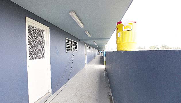 Instalaciones. Se observó que cada detalle en el estadio Armando Dely ha sido trabajado con cuidado para entregar un coliseo que cumpla con las exigencias internacionales.(ANAYANSI GAMEZ)