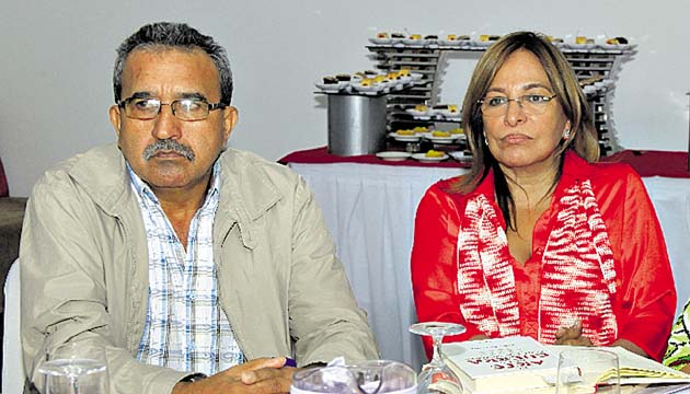 En la reunión del CEN ayer, estuvo presente Balbina Herrera.