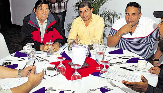 Asistieron Carlos Smith, Renaúl Domínguez y Luis Rodríguez.
