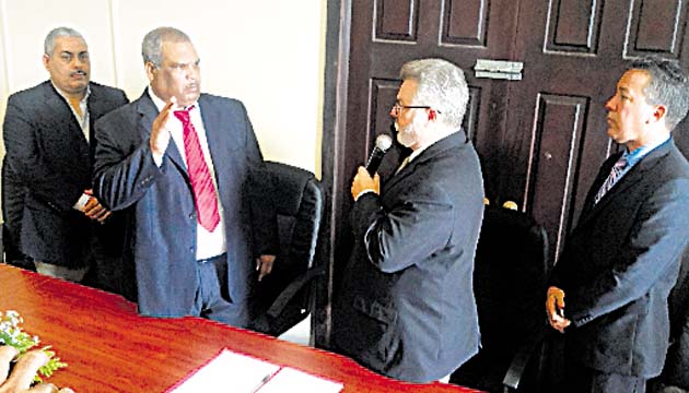Abogado asume gobernación de Bocas del Toro