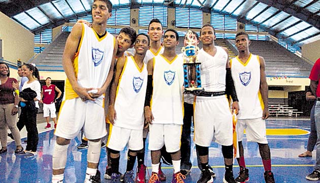 Episcopal San Cristóbal. Ellos consideran que vendieron cara su derrota, pues se desesperaron cuando su rival apretó y no tuvieron paciencia para dominar el partido, pero de las derrotas se aprende.