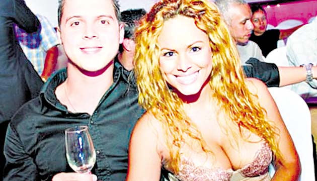 Liza todavía está casada con Paul McDonald.