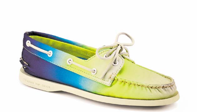 Sperry Top Sider. Zapatos con estilo náutico (“boat Shoes”). Proporciona la absorción de choques (amortiguación), soporte y cuenta con mucha comodidad.