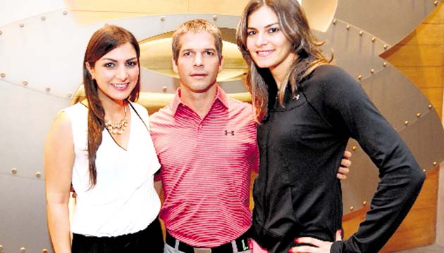 2. Michelle Puga, Luciano Miguel y Mónica Franco.