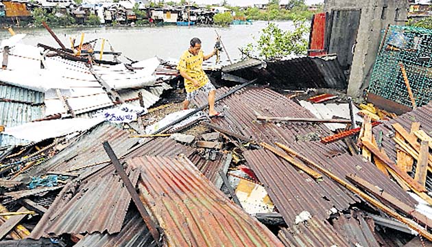 Filipinos aún se recuperan por el paso de ‘Haiyan’