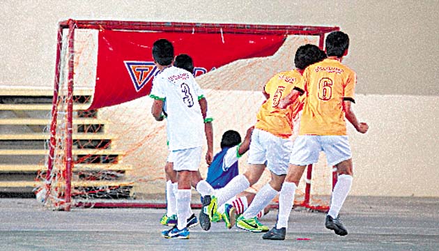 Fue un partido con muchas ocasiones de gol.(Alberto Ortega)