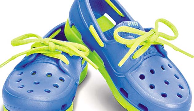 Crocs. La firma lanzó su colección “beach boat” para los más pequeños de la casa. Una opción cómoda y colorida para este Día del Niño.