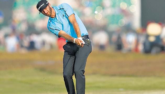 Dustin Johnson. El estadounidense, subcampeón del Abierto Británico en 2011, ascendió a la segunda plaza de la clasificación con un total de 136 impactos, ocho bajo el par, tras cerrar ayer su recorrido con un total de siete ‘birdies’.