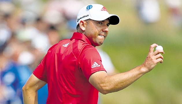 Sergio García. Figura empatado con otros cinco jugadores en la tercera posición. Ayer necesitó dos golpes más -70- que en su primera ronda para completar los 18 hoyos y mantener vivas sus opciones de ganar.