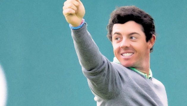 McIlroy jugó su primer torneo como profesional en septiembre de 2007. Participó en el Quinn Direct British Masters y acabó en el puesto 42, con 290 golpes (+2).