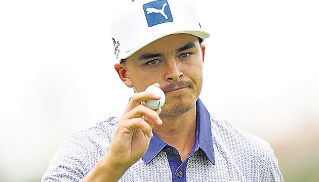 El norteamericano firmó su mejor tarjeta de la semana al finalizar con 68 golpes, para un acumulado de 206. Ayer el jugador de 25 años sumó ocho “birdies”, pero los cuatro “bogeys” que registró le impidieron lograr una mejor puntuación.