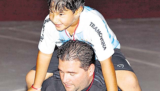 Durante el periodo de masajes.(Anayansi Gamez)