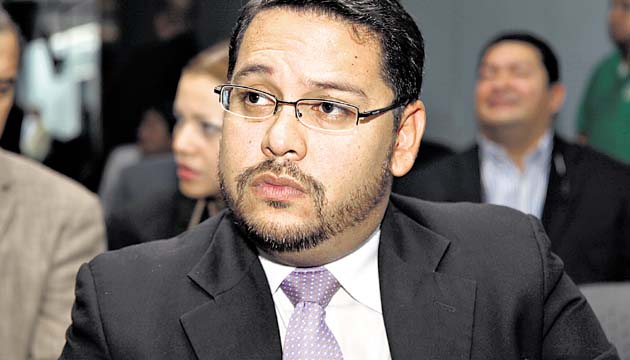 Julio González - Director de la Autoridad de Tránsito y Transporte Terrestre (ATTT)