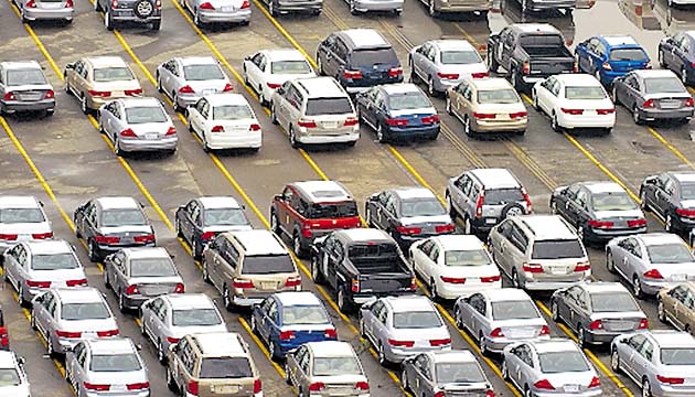 Las marcas se enfocan en Panamá; muchos optan por adquirir carros de segunda mano por la depreciación