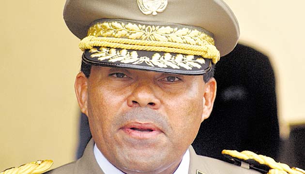 Gobierno de Martín Torrijos. Durante el mandato del PRD entre 2004 y 2009, Martín Torrijos Espino modificó con un decreto la ley de la Policía para nombrar, en primera instancia, a Jaime Ruiz y luego a Francisco Troya, comisionados de la Policía Nacional, como directores del estamento.