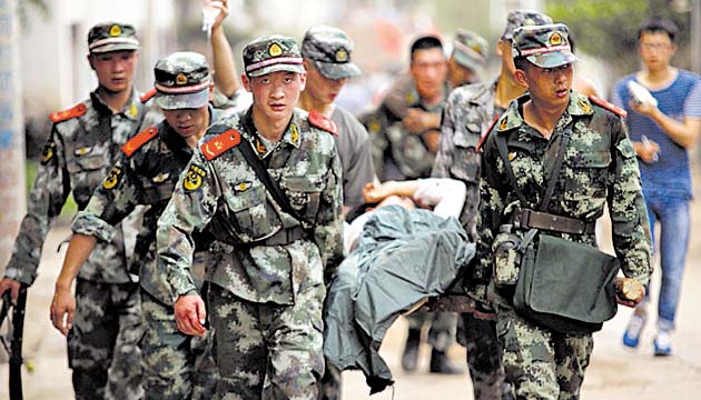 Más de 800 personas resultaron heridas.(AP)