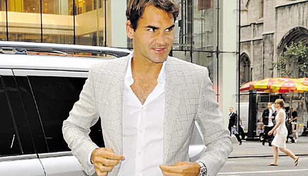 Estilos. El experto asegura que en el mercado existen muchas herramientas para que todo hombre luzca a la moda, actual, sin dejar de ser un caballero clásico y elegante, solo es cuestión de atreverse.