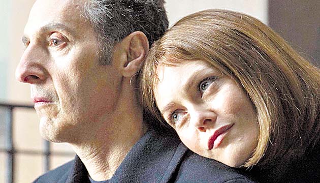 Vanessa Paradis es la viuda de un rabino.