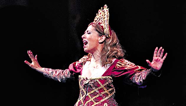 Lourdes Robles hizo gala de su talento.