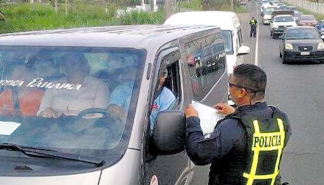 Operativos. La ATTT impuso sanciones en el este y oeste.