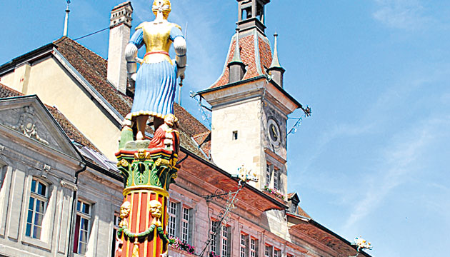 Esta es la plaza central de Lausanne.